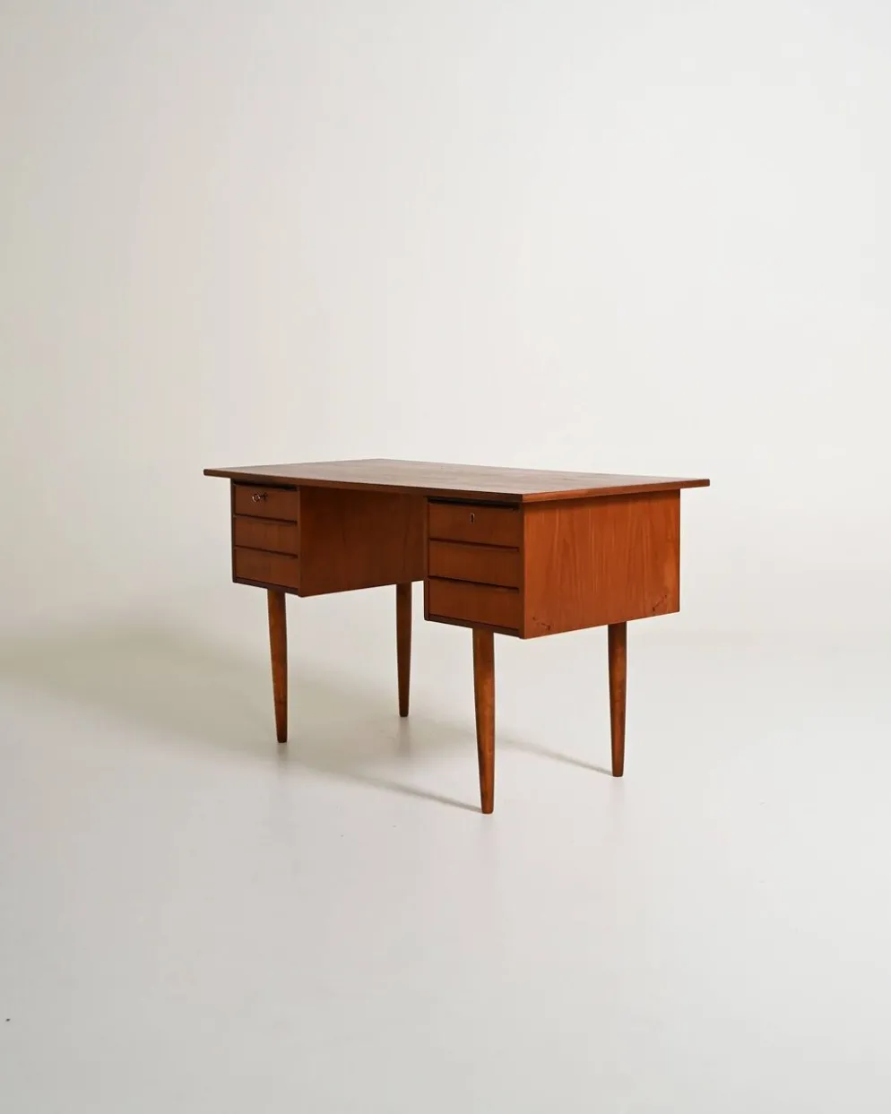 Bureau en teck scandinave, années 1960