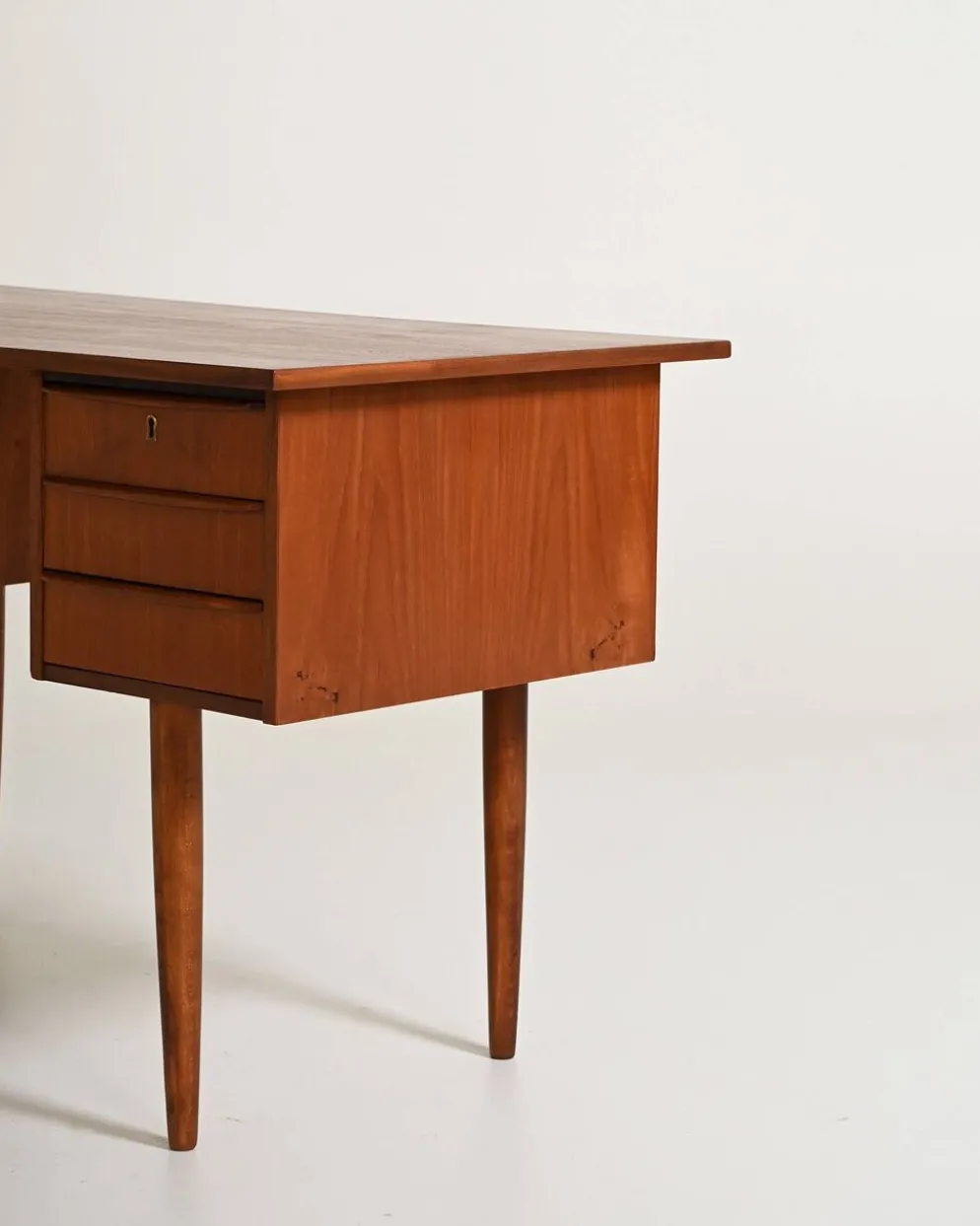Bureau en teck scandinave, années 1960