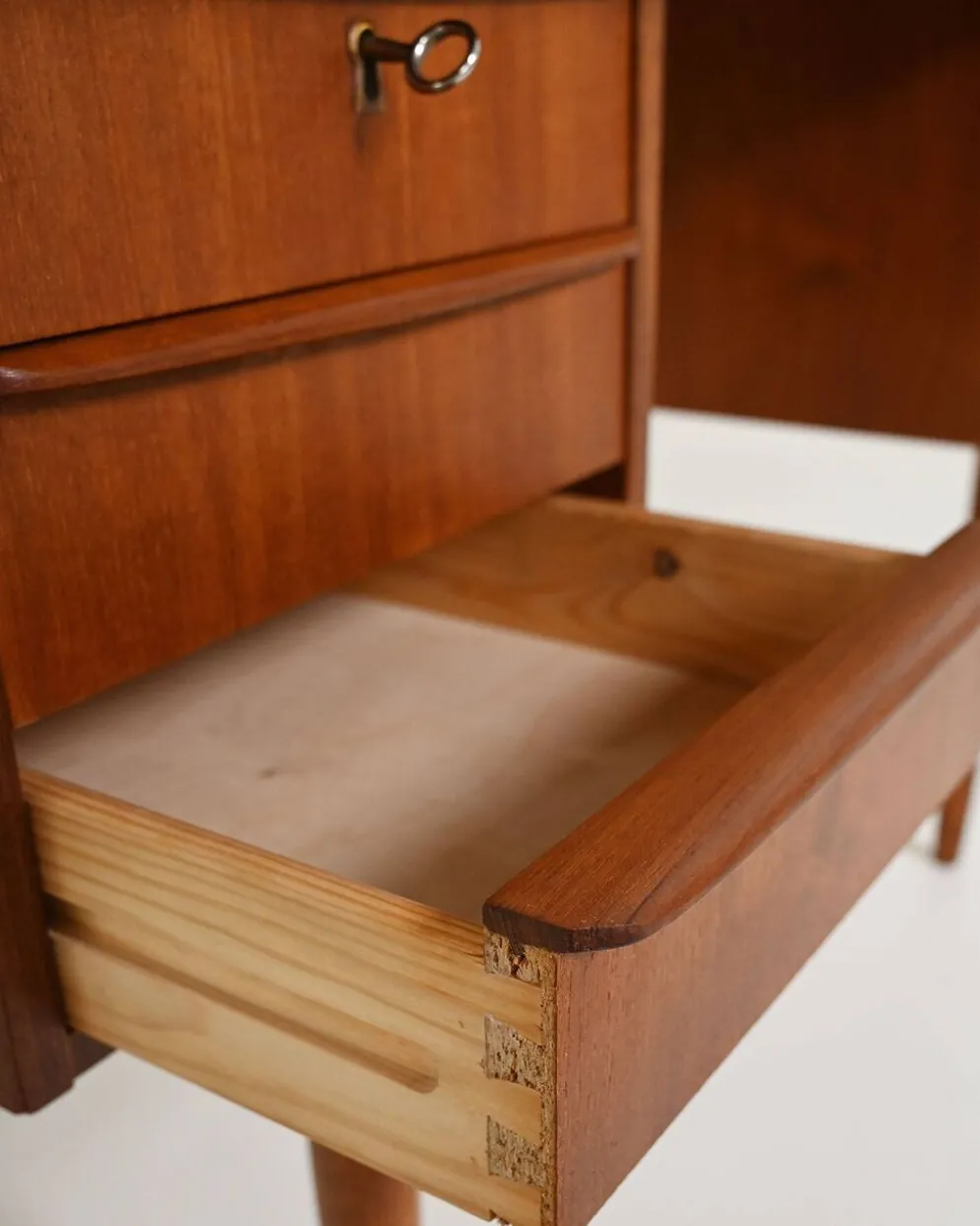 Bureau en teck scandinave, années 1960