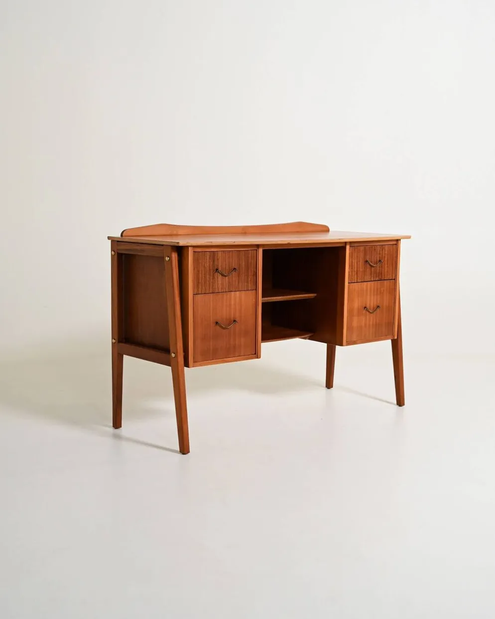 Bureau en teck scandinave, années 1950