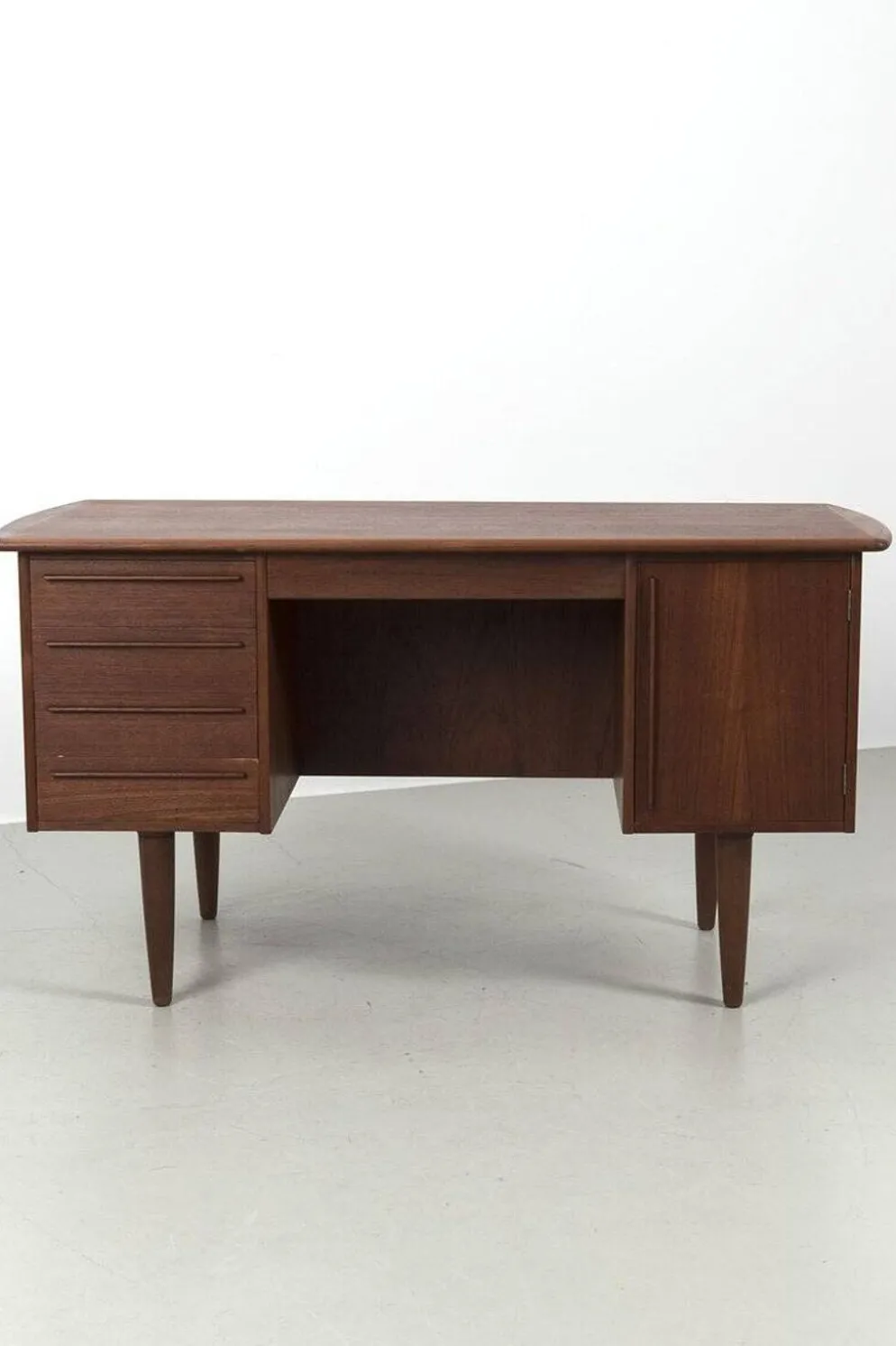 Bureau en teck vintage de H.P. Hansen