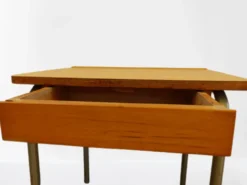 Bureau et chaise d’écolier vintage