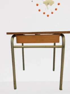 Bureau et chaise d’écolier vintage