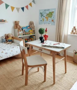 Bureau et chaise enfant baumann
