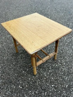 Bureau et chaise enfant en rotin