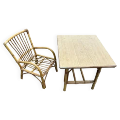 Bureau et chaise enfant en rotin
