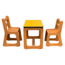 Bureau et chaises traîneau enfants en bois et formica 1970