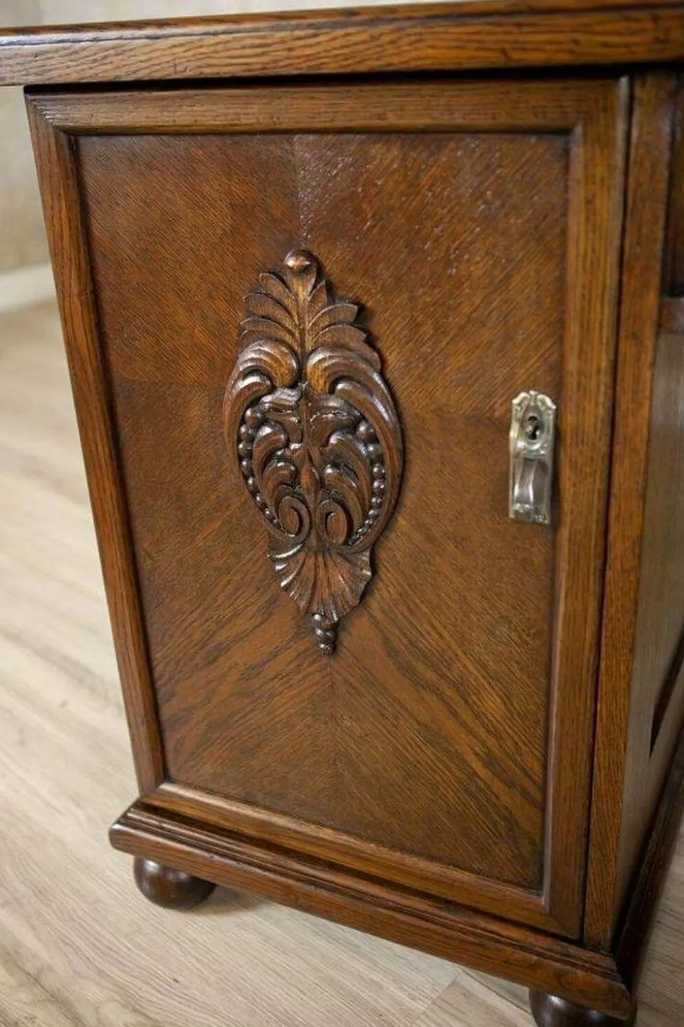 Bureau exécutif en chêne, années 1930