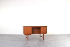 Bureau exécutif en teck danois de style mid-century moderne, années 1960