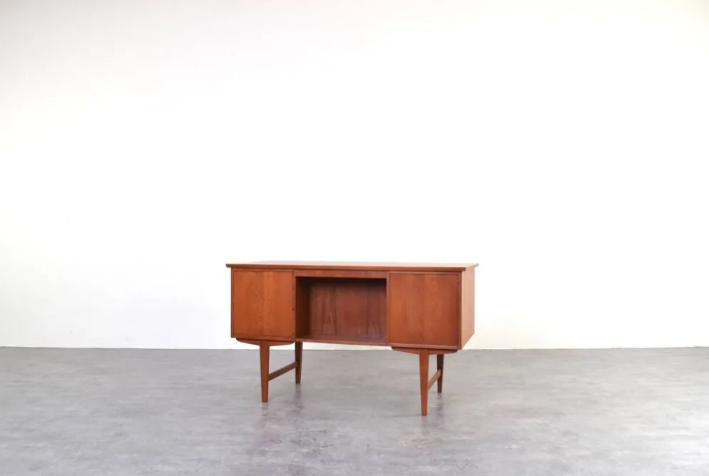 Bureau exécutif en teck danois de style mid-century moderne, années 1960