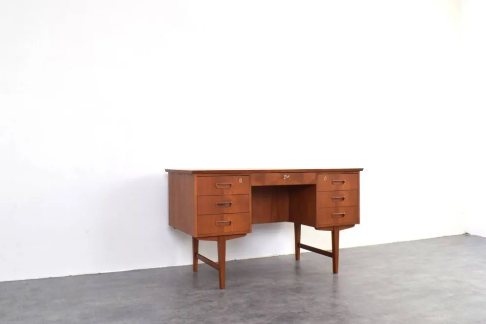 Bureau exécutif en teck danois de style mid-century moderne, années 1960