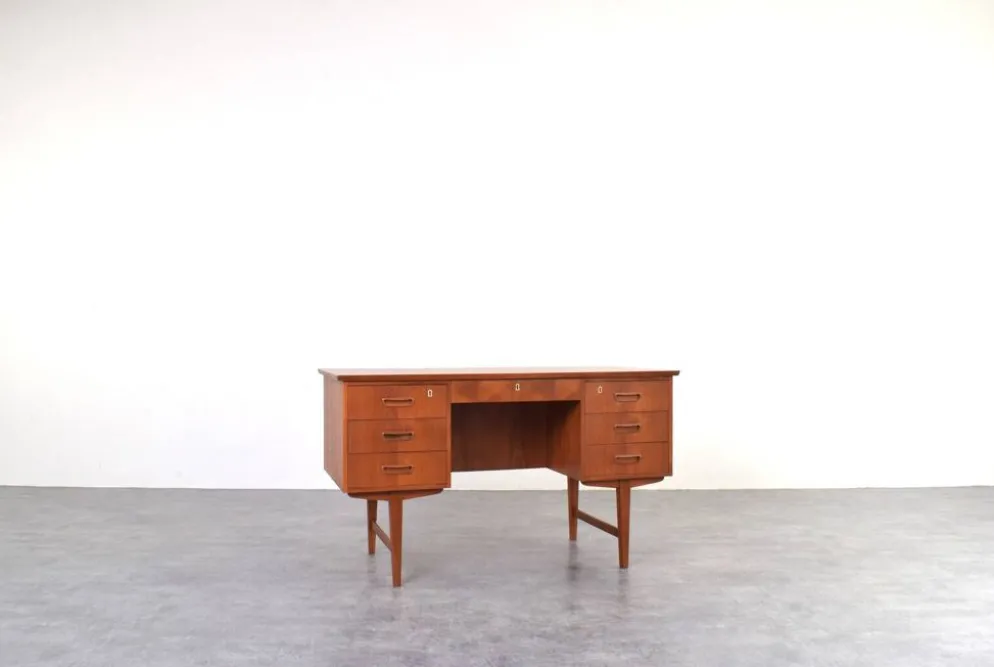 Bureau exécutif en teck danois de style mid-century moderne, années 1960