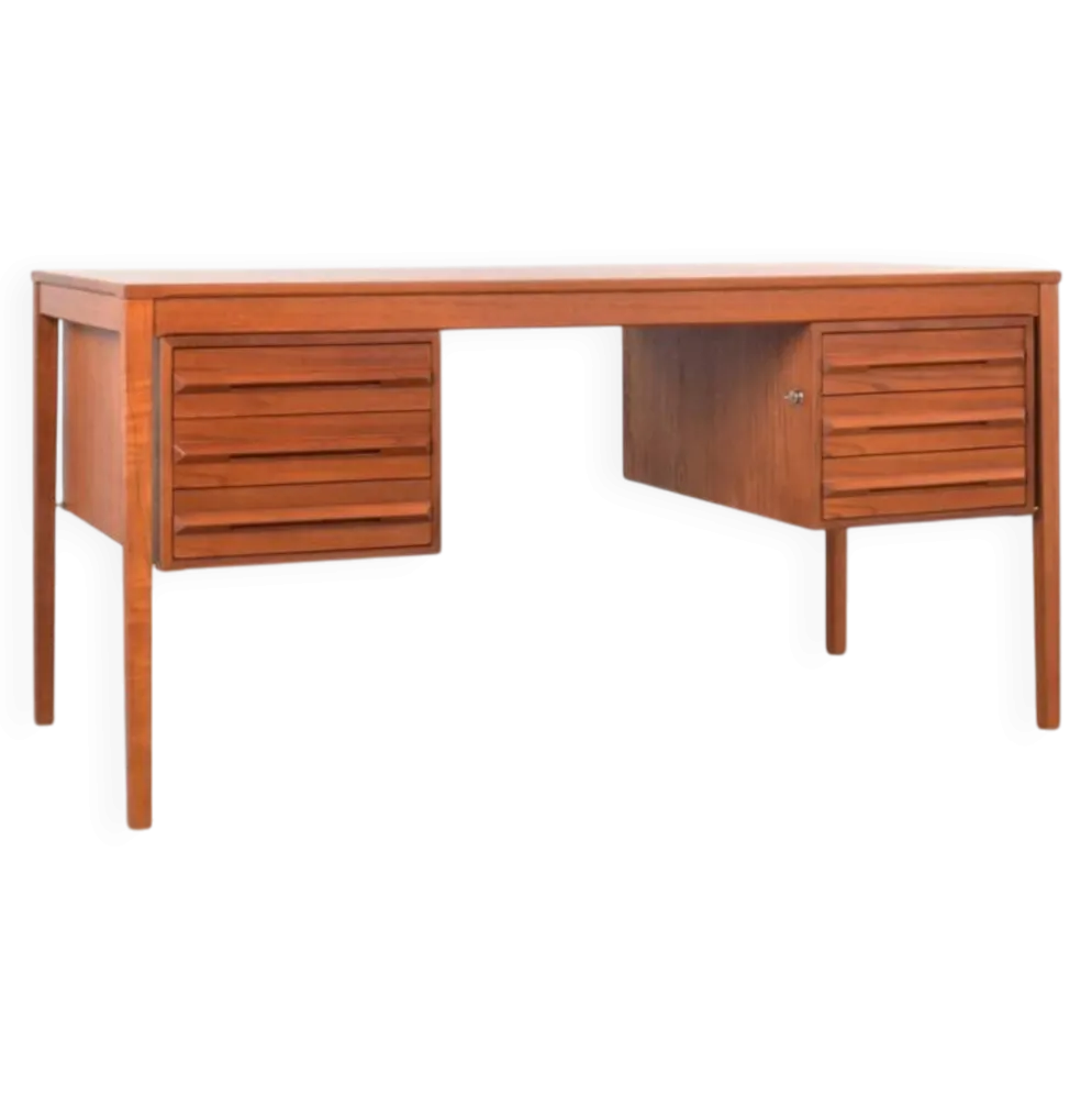 Bureau exécutif en teck du milieu du siècle par Torbjørn Afdal pour Bruksbo, années 1960.