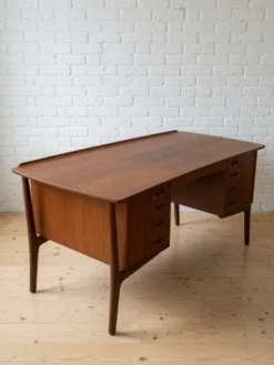 Bureau exécutif en teck Svend Aage Madsen, années 1960
