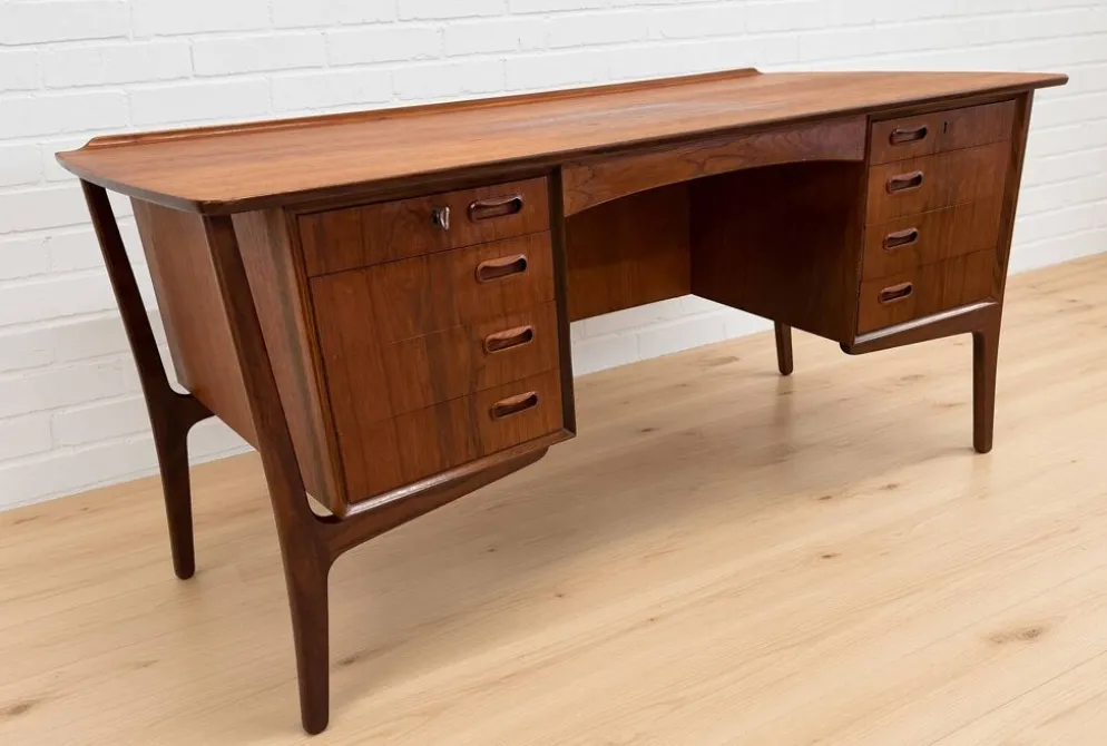 Bureau exécutif en teck Svend Aage Madsen, années 1960