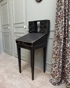 Bureau à gradin ancien noir (rénové)