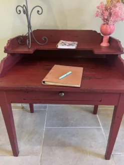 Bureau à gradins ancien en chêne massif