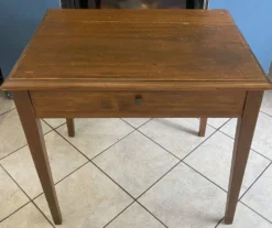 Bureau 1 grand tiroir en bois massif chêne 1950 78x58cm