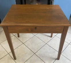 Bureau 1 grand tiroir en bois massif chêne 1950 78x58cm