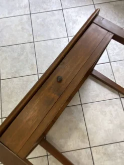 Bureau 1 grand tiroir en bois massif chêne 1950 78x58cm
