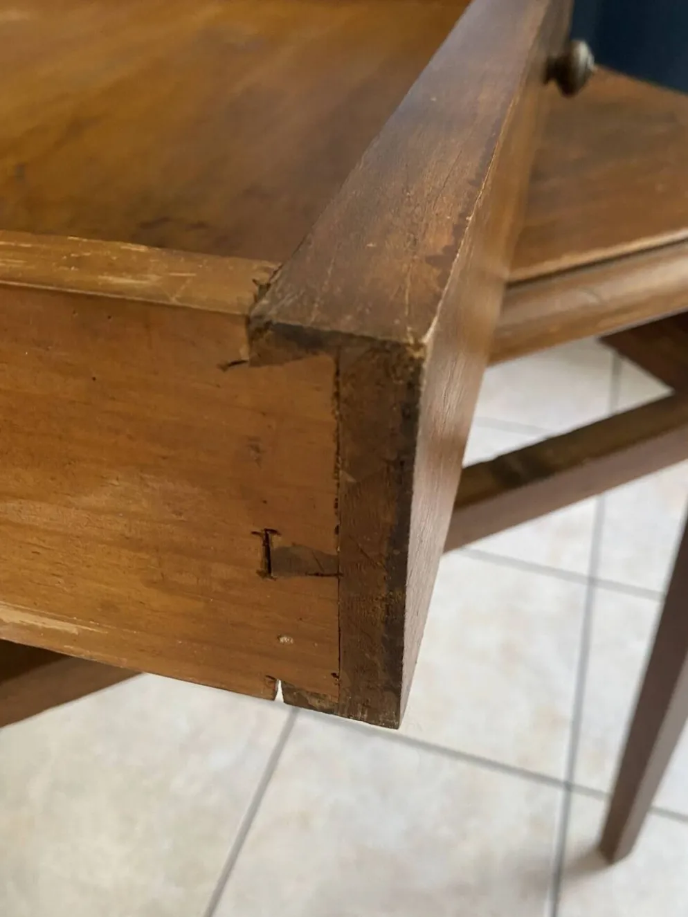 Bureau 1 grand tiroir en bois massif chêne 1950 78x58cm