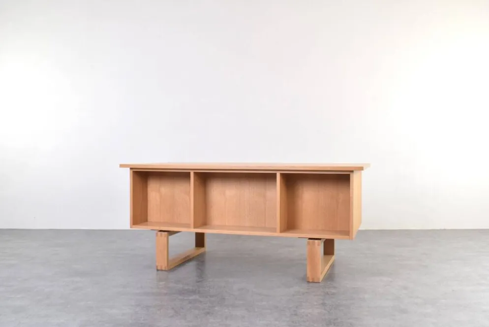Bureau indépendant en chêne par Torben Valeur et Henning Jensen pour Dyrlund, années 1960.