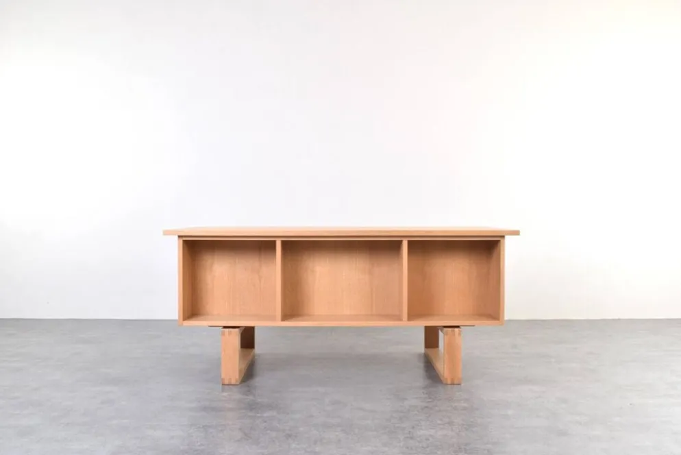 Bureau indépendant en chêne par Torben Valeur et Henning Jensen pour Dyrlund, années 1960.