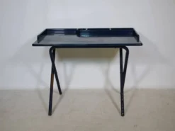 Bureau industriel de l'ère spatiale en métal, France, années 1980