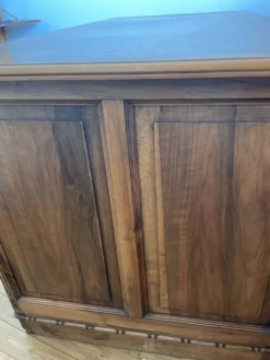 Bureau massif en noyer époque art deco