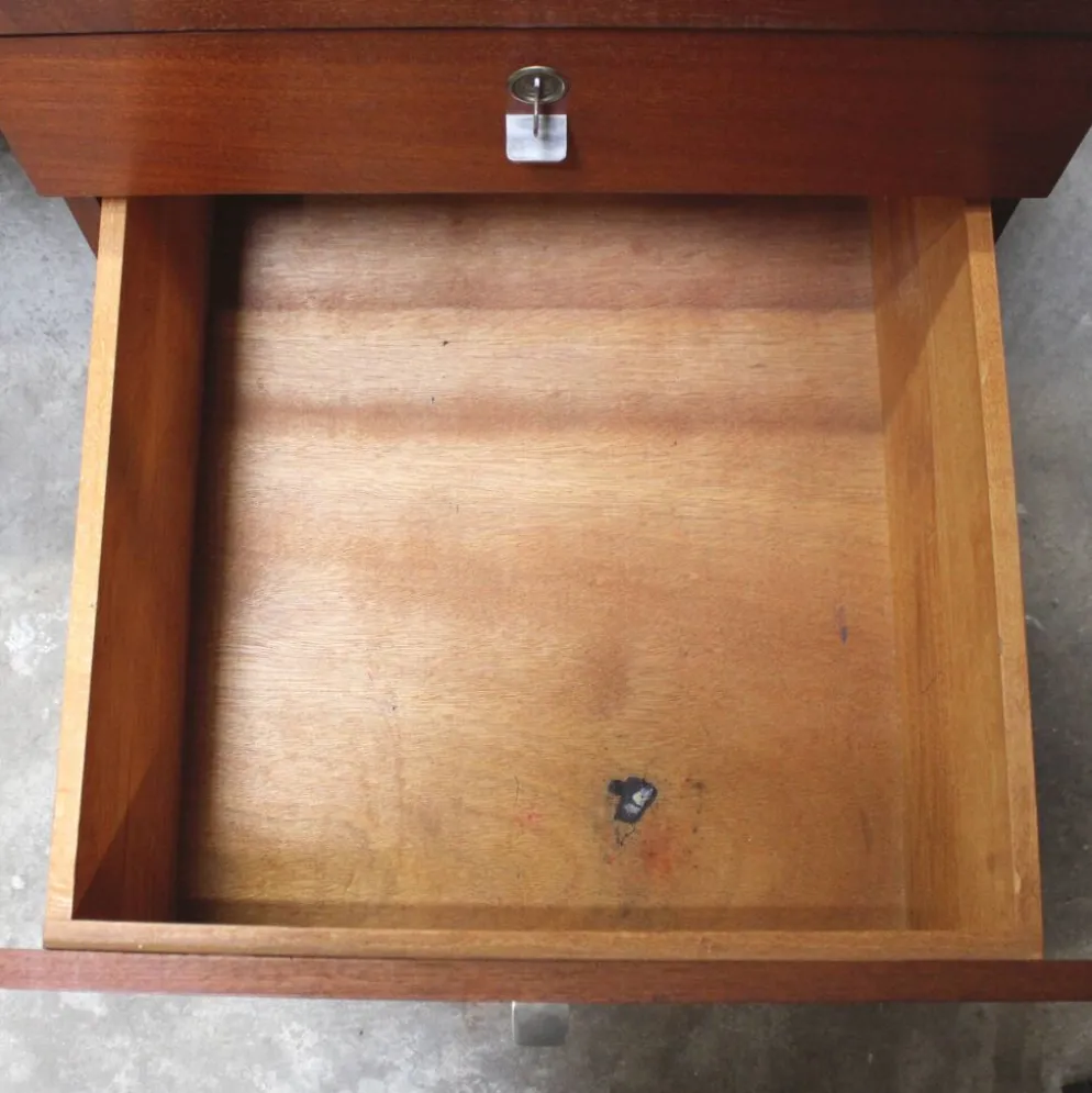 Bureau "Ministre" par Pierre Guariche pour Meurop 1961