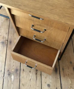 Bureau moderniste années 60