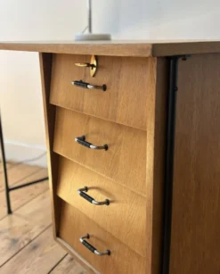 Bureau moderniste années 60