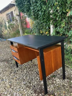 bureau moderniste des années 50
