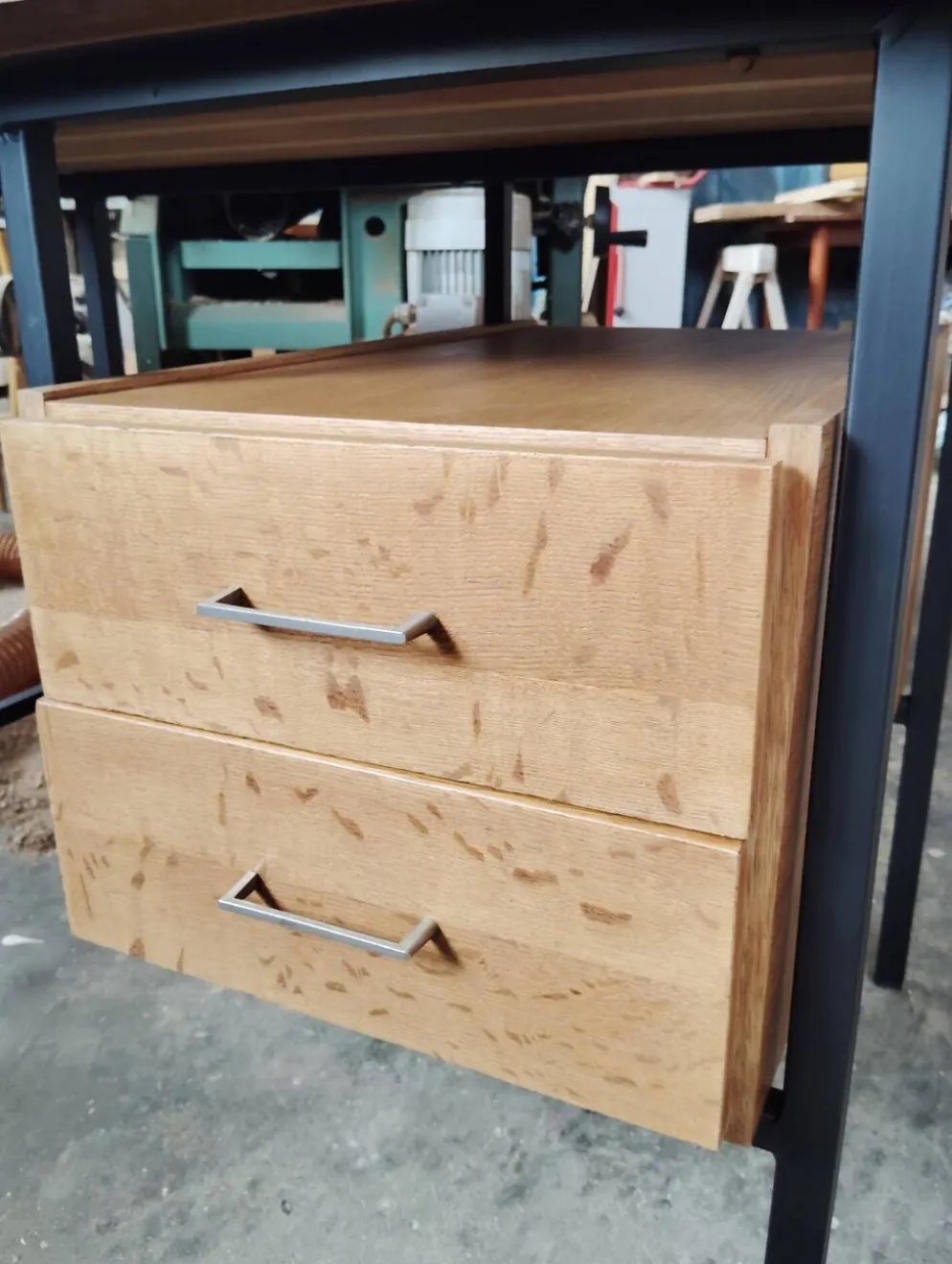 Bureau moderniste ou industriel