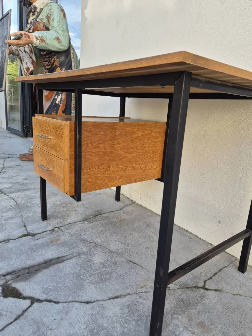 Bureau moderniste vintage design en chêne 1950s