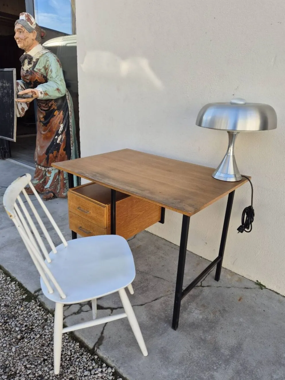 Bureau moderniste vintage design en chêne 1950s