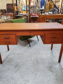 Bureau moderniste vintage style scandinave années 60