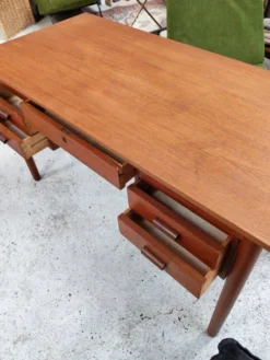 Bureau moderniste vintage style scandinave années 60