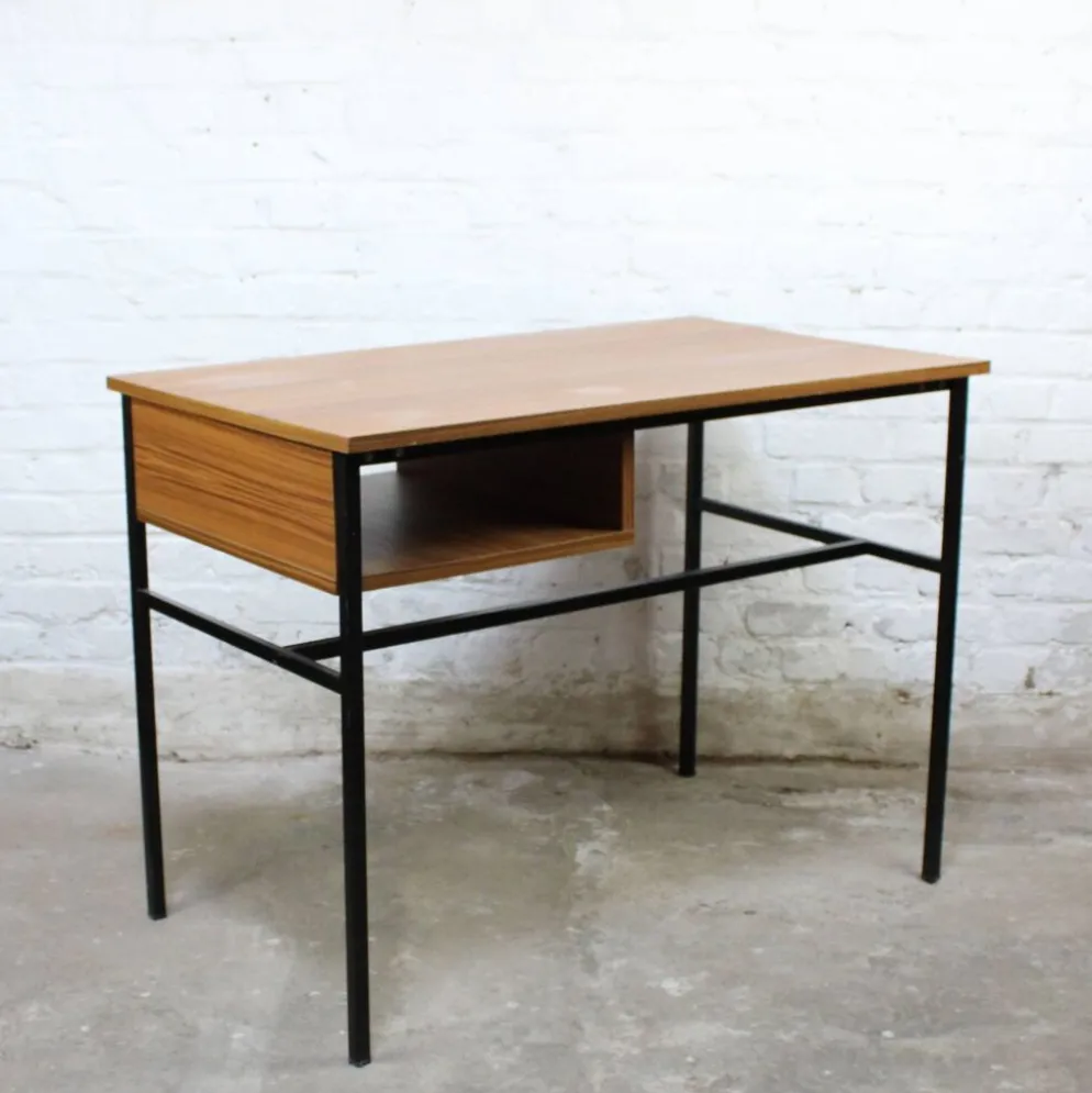 Bureau modèle "Junior" de Pierre Guariche pour Meurop 1965