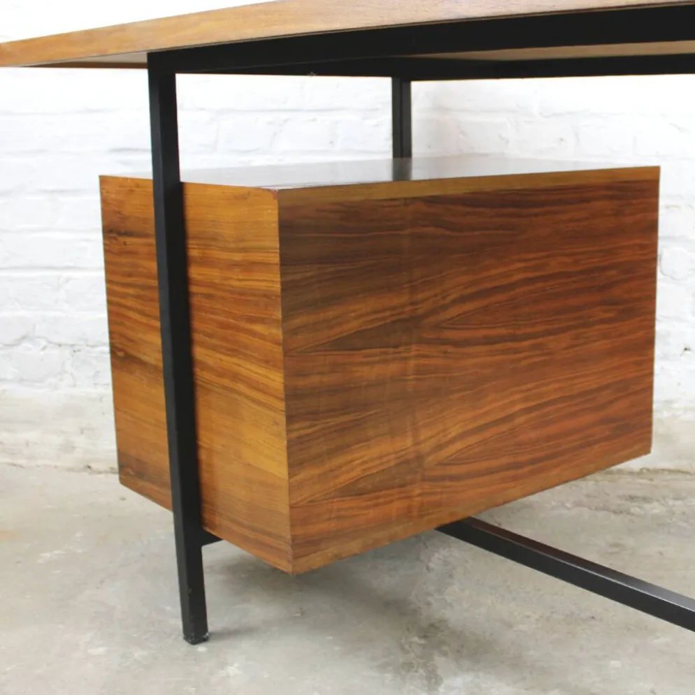 Bureau modèle "Minor" par Jean Domps édition Trefac