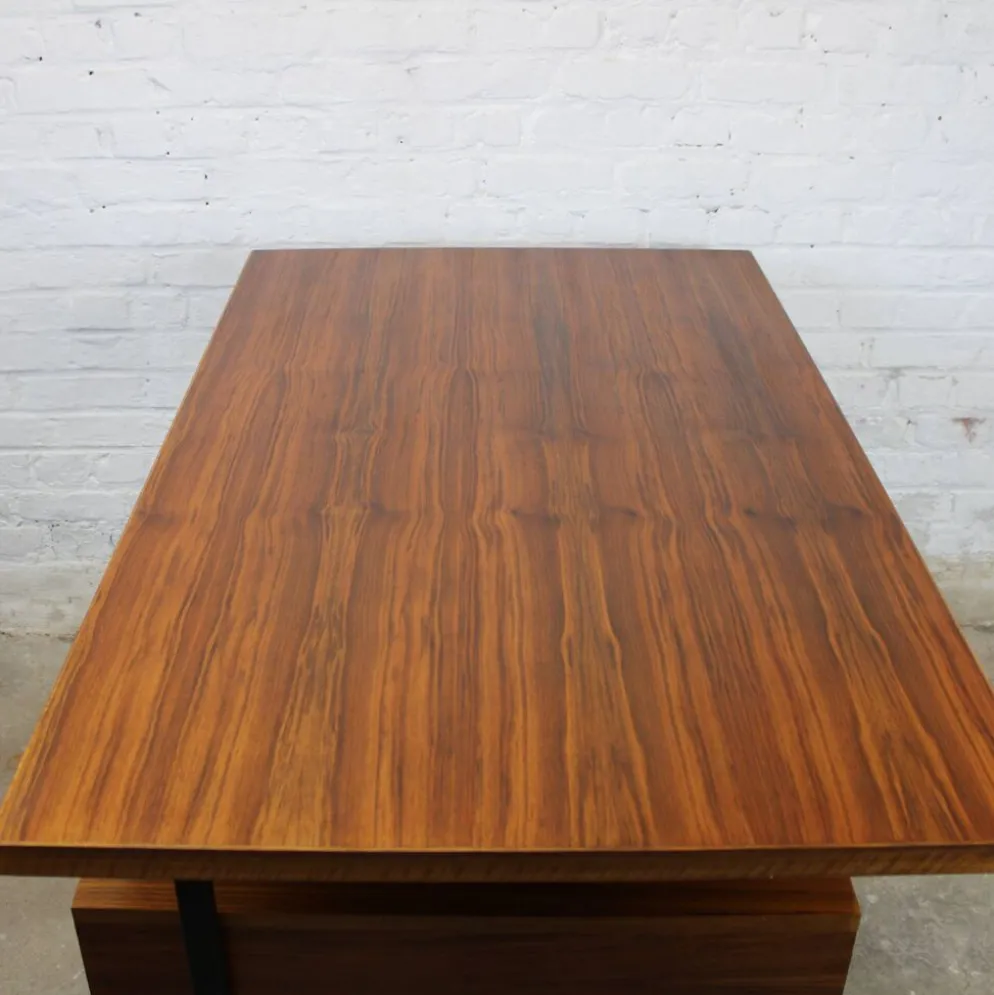 Bureau modèle "Minor" par Jean Domps édition Trefac