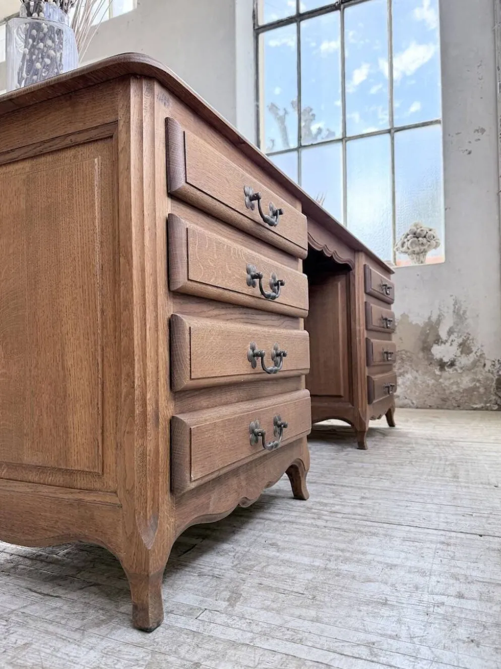 Bureau ou comptoir en chêne 1960