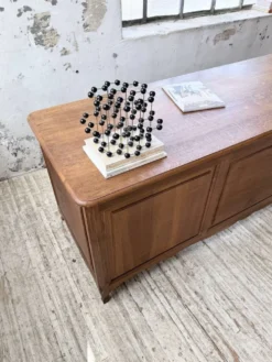 Bureau ou comptoir en chêne 1960
