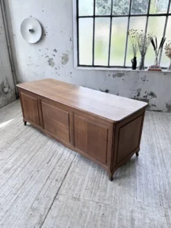 Bureau ou comptoir en chêne 1960