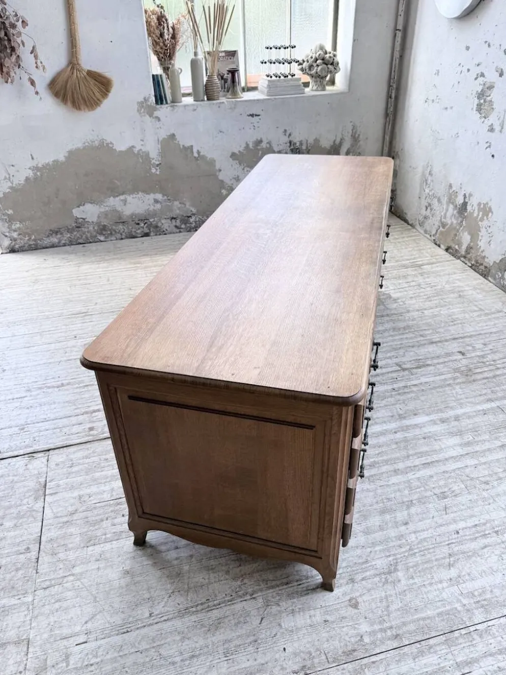 Bureau ou comptoir en chêne 1960