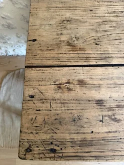 Bureau ou table d’appoint rénové
