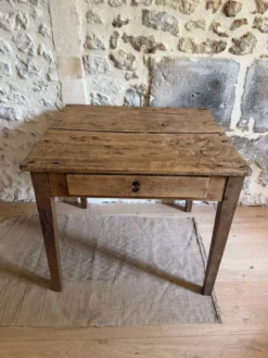 Bureau ou table d’appoint rénové
