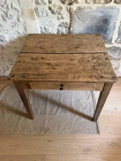 Bureau ou table d’appoint rénové
