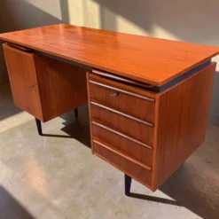 Bureau par Cees Braakman pour Pastoe, années 1960.