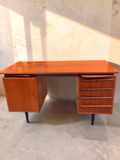 Bureau par Cees Braakman pour Pastoe, années 1960.